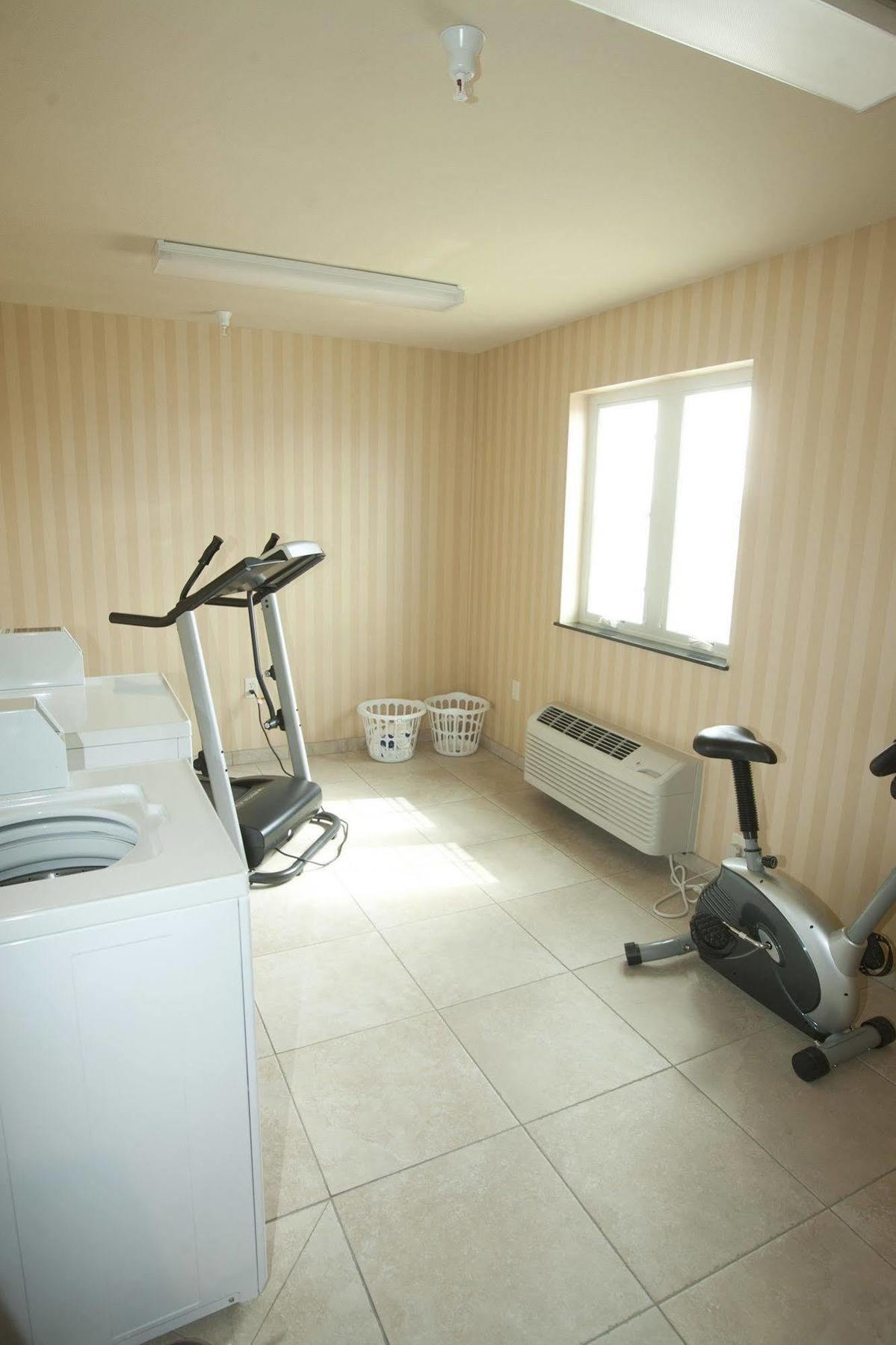 Cobblestone Inn & Suites - Langdon المظهر الخارجي الصورة