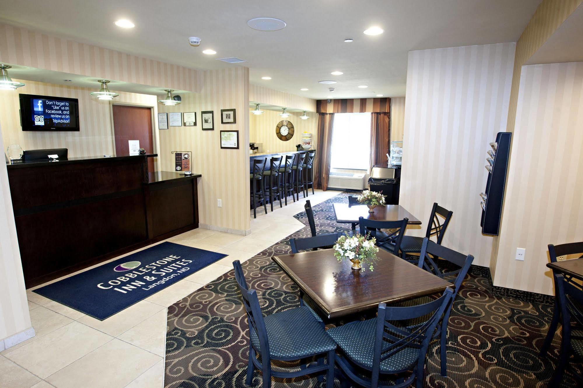 Cobblestone Inn & Suites - Langdon المظهر الخارجي الصورة