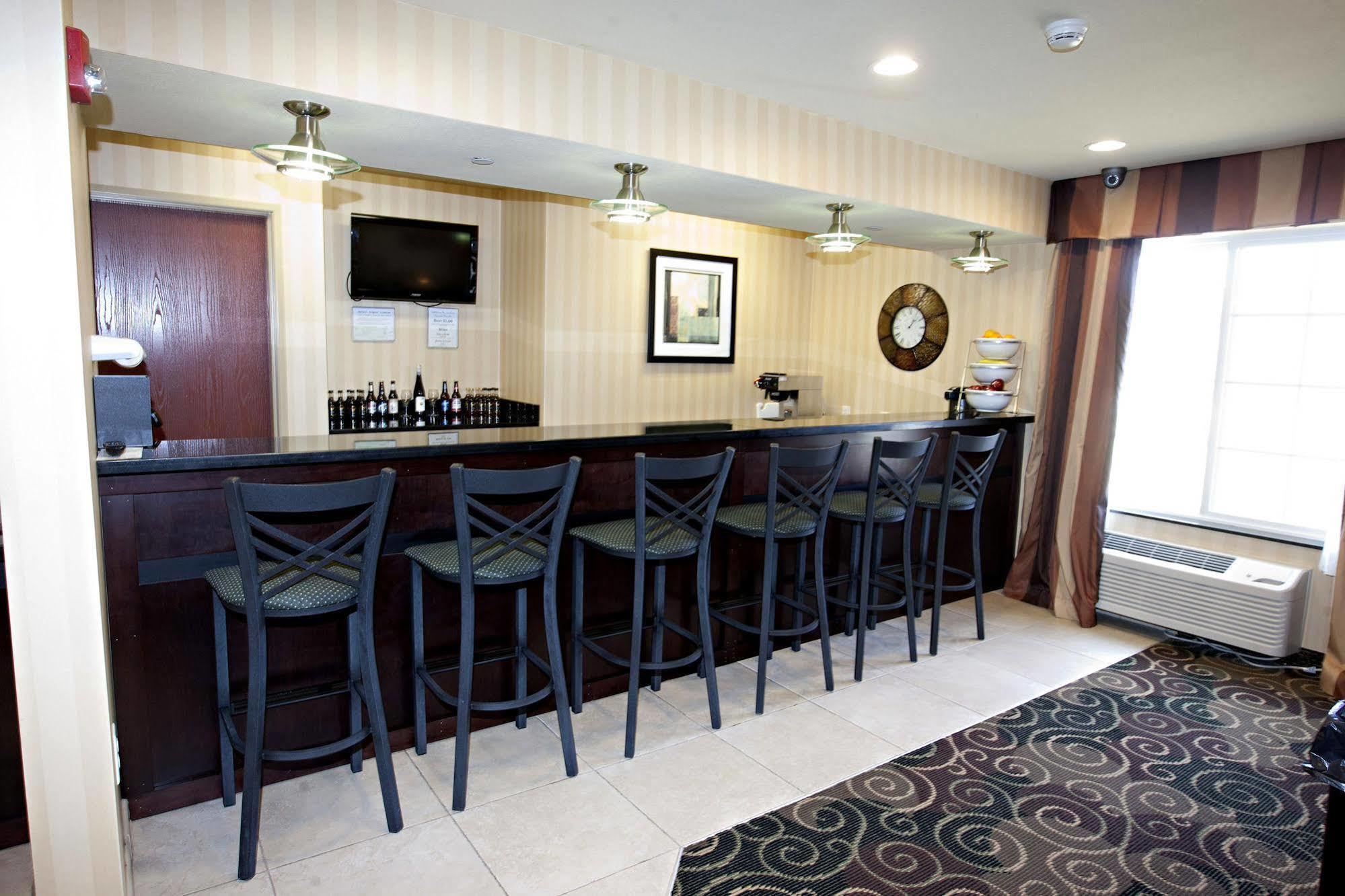 Cobblestone Inn & Suites - Langdon المظهر الخارجي الصورة