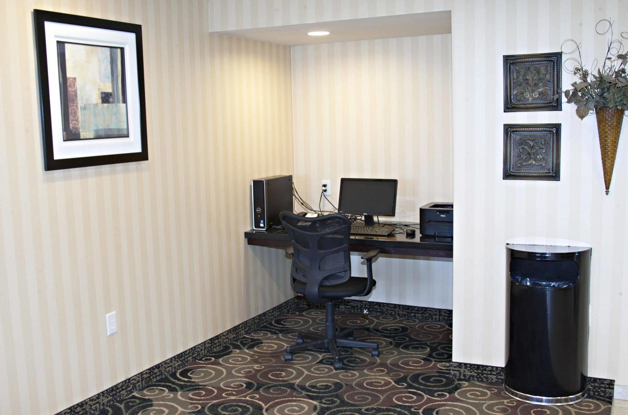 Cobblestone Inn & Suites - Langdon المظهر الخارجي الصورة